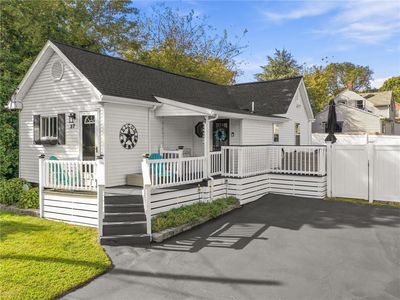 37 Oxford Ave
