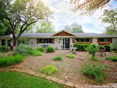 113 ADOBE DR