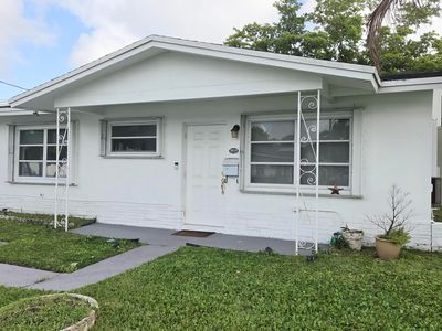 2612 NW 49th Street NW