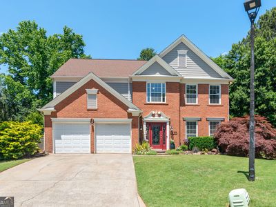 1335 Lyndhurst Way