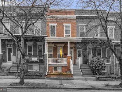 3030 Barclay St