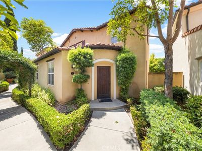 102 Chantilly
