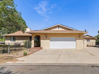 819 N Winchester Way