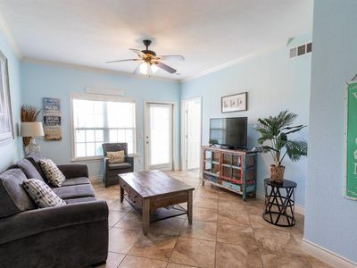 7000 Seawall Blvd APT 114