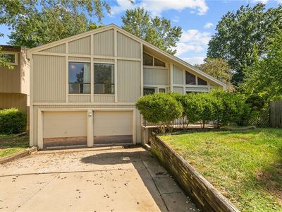 11921 W 66th Ter
