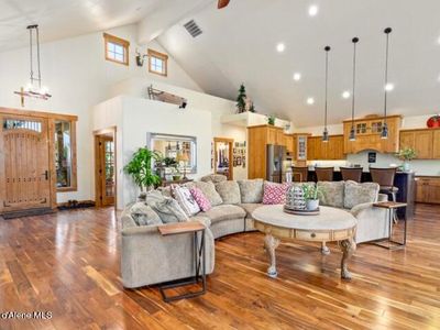 1819 E Misty Meadows Ct