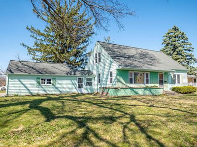 Property at 409 W Meadow Ln, Marshalltown, IA