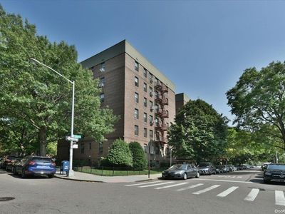 83-11 139 Street #2E