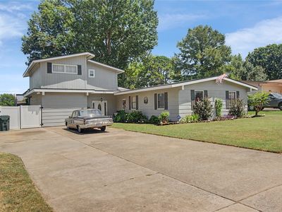 206 N David Ln