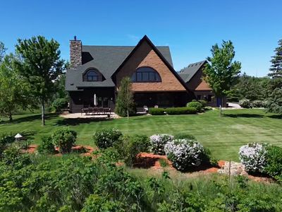 2949 Country Estates Dr NW