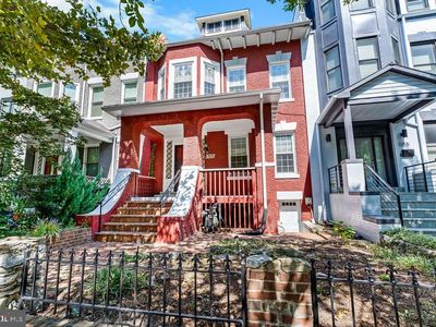 1357 Oak St NW