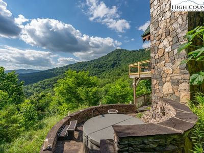 4901 Nightinggale Way