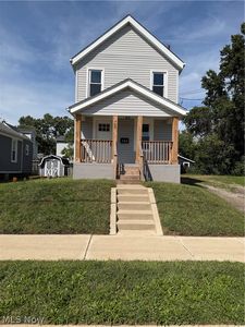 705 Moraine Ave
