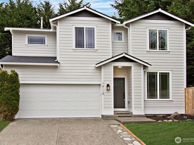 16119 Camden Drive E