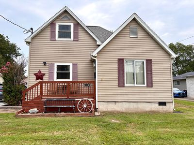 302 N Emma St