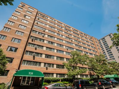 700 W Bittersweet Pl APT 711