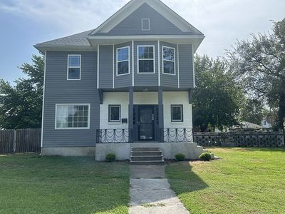 201 S Ball St