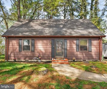 352 Carey Ave