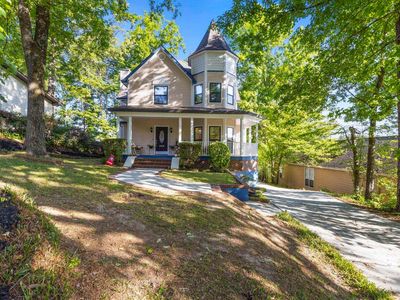 346 Greentree Pkwy