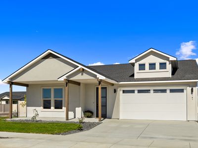 Cascade Plan, The Landing