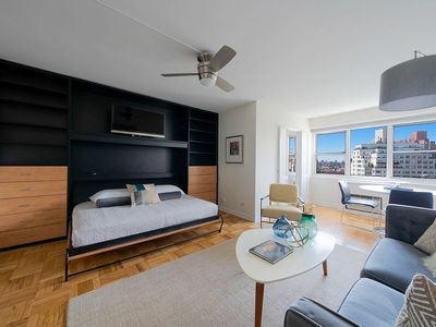 69 W 9th St APT 12E