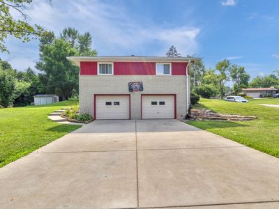 157 E Hill Valley Dr