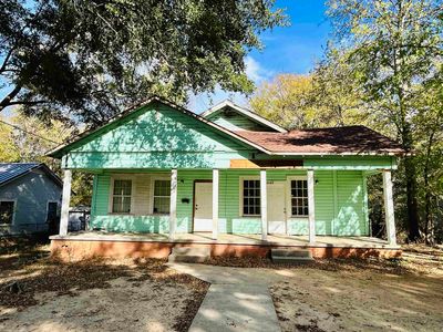 Property at 1210 N 10th St, Longview, TX