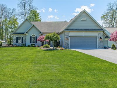 133 Leamington Cir