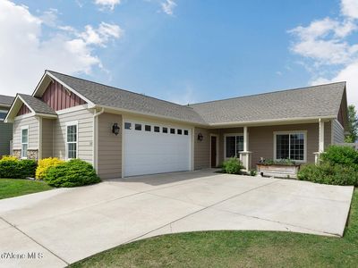 3622 E Galway Cir