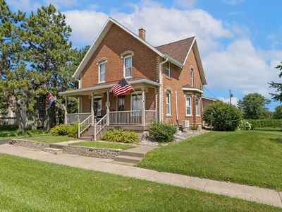 210 W Main St