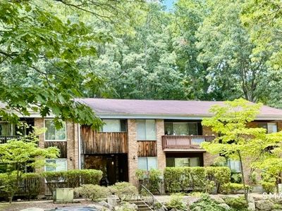 200 Woodmont Avenue #127