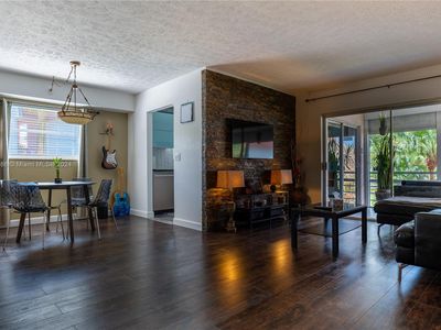 8002 Lagos De Campo Blvd #B-201