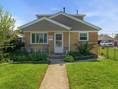 Property at 7751 Massasoit Ave, Burbank, IL