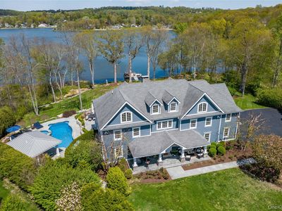 6 Brookside Lane