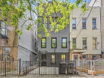 1998 Bergen St Floor 1