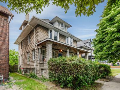 418 King St