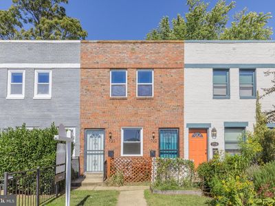 1720 Gales St NE #1722