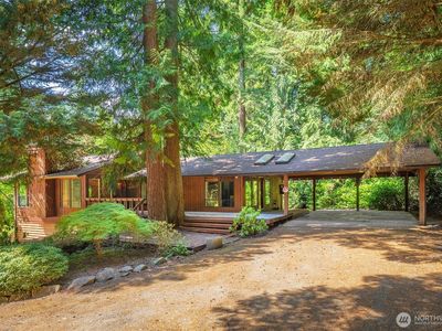 1621 290th Avenue NE