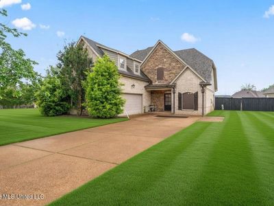 815 Saddle Creek Cv