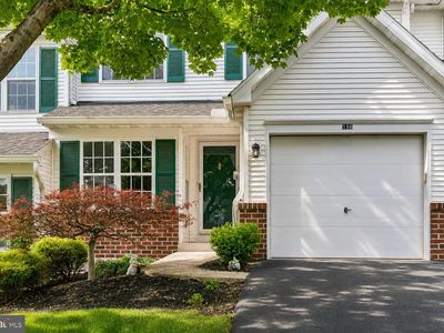 196 Walton Ct