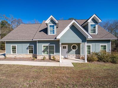 402 Lee Road 2203