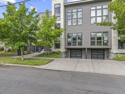 3435 NE 51st Ave
