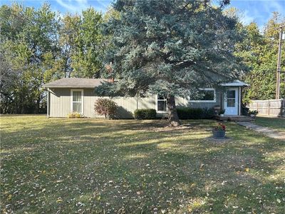 Property at 106 Frederick Ln, Raymore, MO