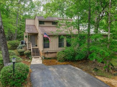 102 Catalpa Ln #102