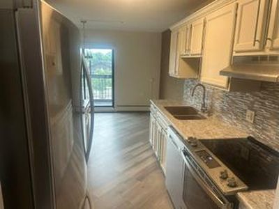 6615 Lake Shore Dr S APT 314