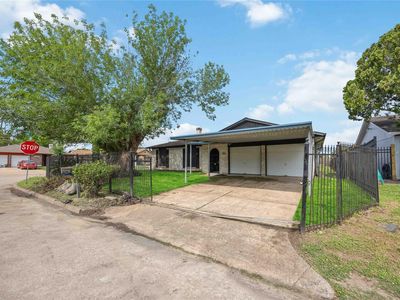 12703 Redfern Dr