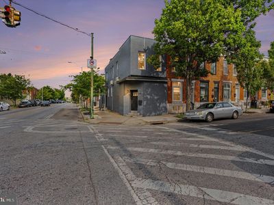200 N Ellwood Ave