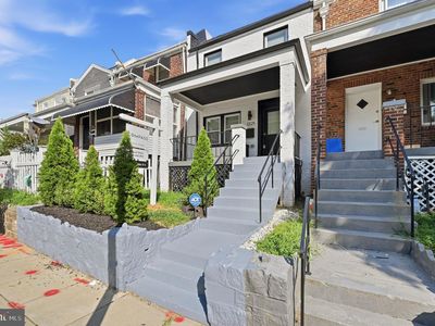 1325 Staples St NE