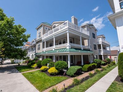916 Ocean Ave #3