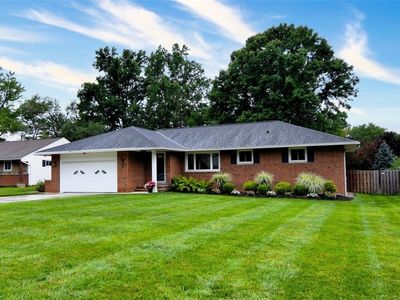 Property at 1064 Stanwell Dr, Highland Heights, OH